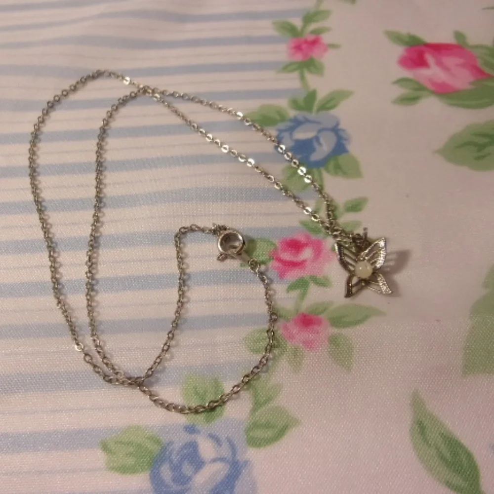 Silver Tone Butterfly Pendant Necklace 17